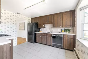 241 Walnut St, Braintree, MA 02184 - Photo 9