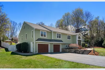 7 Michelle Drive, Burlington, MA 01803 - Photo 3