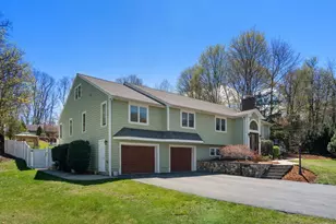 7 Michelle Dr, Burlington, MA 01803 - Photo 3