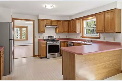 26 Nevada Rd, Tyngsborough, MA 01879 - Photo 5