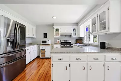 18 Fox Run Ln, Hampden, MA 01036 - Photo 7