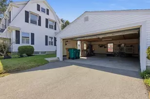 57 Cumberland Cir, Lynn, MA 01904 - Photo 11