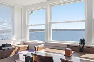 38 Aquidneck Ave, Portsmouth, RI 02871 - Photo 13
