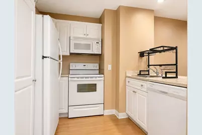 145 Bennington St #112, Revere, MA 02151 - Photo 3