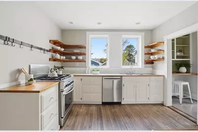 159 Broadway St, Wakefield, MA 01880 - Photo 15