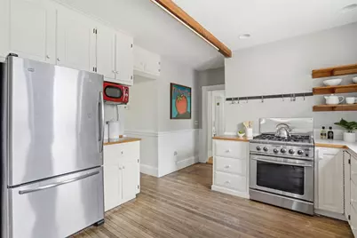 159 Broadway St, Wakefield, MA 01880 - Photo 13