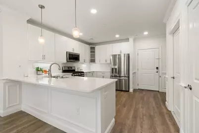 320 Middlesex Ave #E307, Medford, MA 02155 - Photo 9