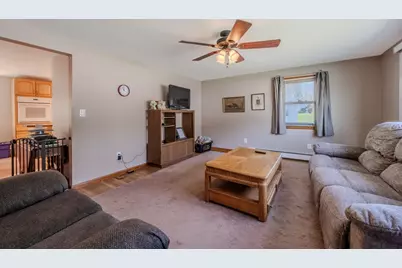 92 Parker St, Fitchburg, MA 01420 - Photo 7