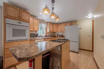 92 Parker St, Fitchburg, MA 01420 - Photo 3
