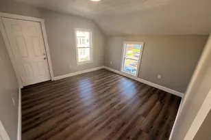 207 Belleville Ave, New Bedford, MA 02746 - Photo 27