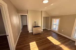 207 Belleville Ave, New Bedford, MA 02746 - Photo 21