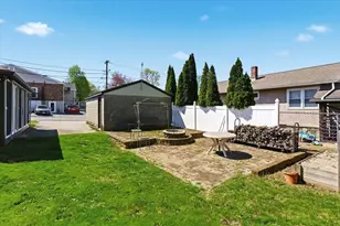 4263 Acushnet Ave, New Bedford, MA 02745 - Photo 25
