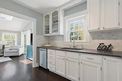 24 Maskwonicut St, Sharon, MA 02067 - Photo 5