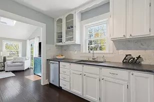 24 Maskwonicut St, Sharon, MA 02067 - Photo 5