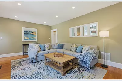 24 Maskwonicut St, Sharon, MA 02067 - Photo 3