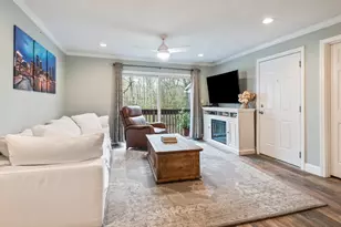 330 Sunderland Rd, Worcester, MA 01118 - Photo 7