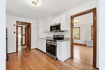 285 W Meadow Rd, Lowell, MA 01854 - Photo 5