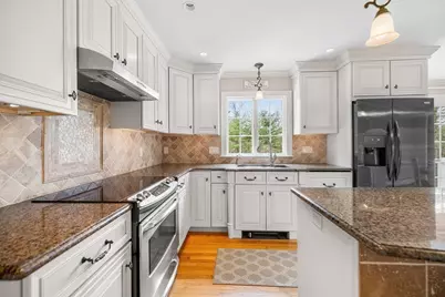 16 Madigan Ln, Ayer, MA 01432 - Photo 9