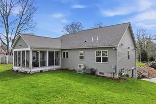 24 Maple St, West Brookfield, MA 01585 - Photo 3