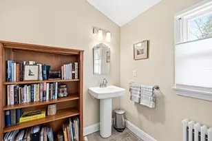 106 Chestnut St, Northampton, MA 01062 - Photo 23