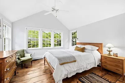 106 Chestnut St, Northampton, MA 01062 - Photo 25
