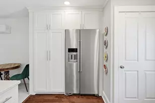 19 Sherman St, Lexington, MA 02420 - Photo 17