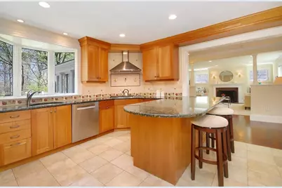 353 Thoreau St, Concord, MA 01742 - Photo 11