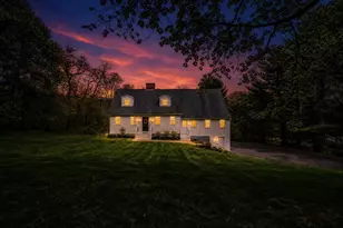 692 Cronin Rd, Warren, MA 01585 - Photo 1
