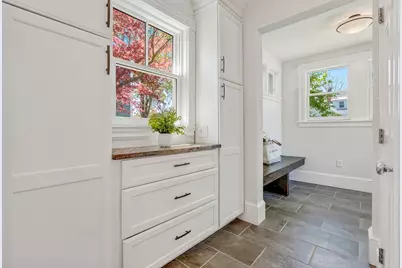 84 Lincoln St, Melrose, MA 02176 - Photo 17