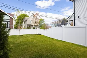 354 Linwood Ave, Newton, MA 02460 - Photo 15
