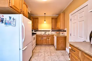 627 King St, Fall River, MA 02724 - Photo 27