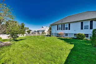 627 King St, Fall River, MA 02724 - Photo 11