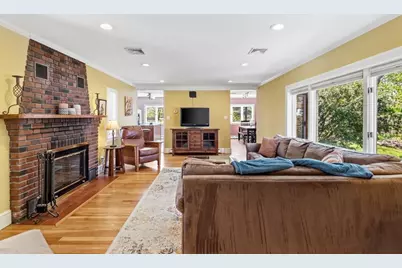 30 Horne Ave, Medford, MA 02155 - Photo 11