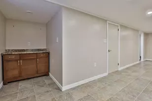 17 Gorham St, Lawrence, MA 01843 - Photo 31
