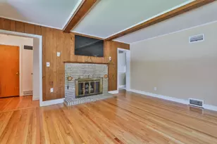 17 Gorham St, Lawrence, MA 01843 - Photo 9