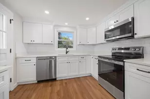 73 Hemlock St, Arlington, MA 02474 - Photo 9