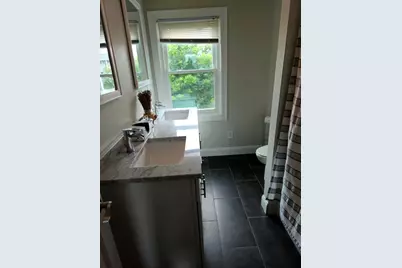 711 E 7th St, Boston, MA 02127 - Photo 13