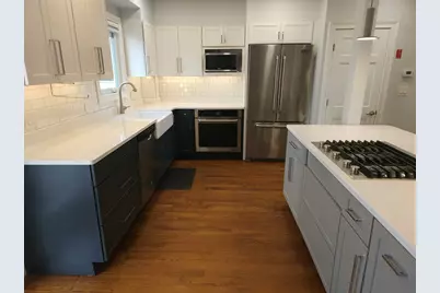 711 E 7th St, Boston, MA 02127 - Photo 3