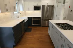 711 E 7th St, Boston, MA 02127 - Photo 3