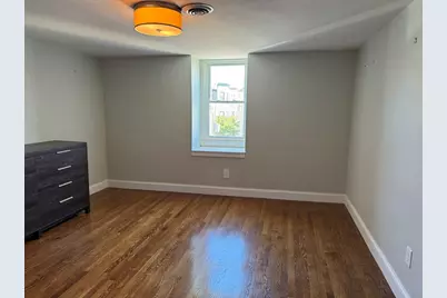 711 E 7th St, Boston, MA 02127 - Photo 15