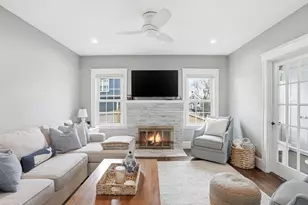 9 Crown St, Milton, MA 02186 - Photo 5