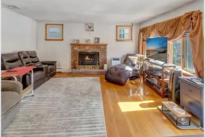 16 Saint Mary Street, Malden, MA 02148 - Photo 9