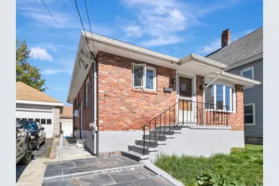16 Saint Mary Street, Malden, MA 02148 - Photo 3