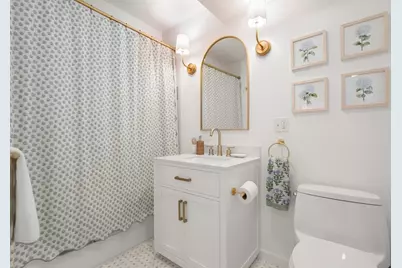 413 E 7th St #1, Boston, MA 02127 - Photo 23