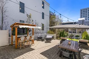 413 E 7th St, Boston, MA 02127 - Photo 3