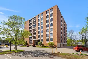 51 Melrose St, Melrose, MA 02176 - Photo 1