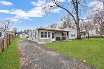 130 Fieldston St, Springfield, MA 01119 - Photo 3