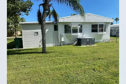 9 SE Valencia Lane, Port St. Lucie, FL 34952 - Photo 3