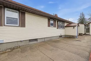 10 Deluca Rd, Milford, MA 01757 - Photo 31