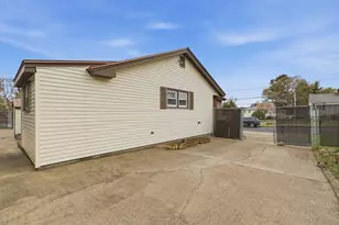 10 Deluca Rd, Milford, MA 01757 - Photo 31
